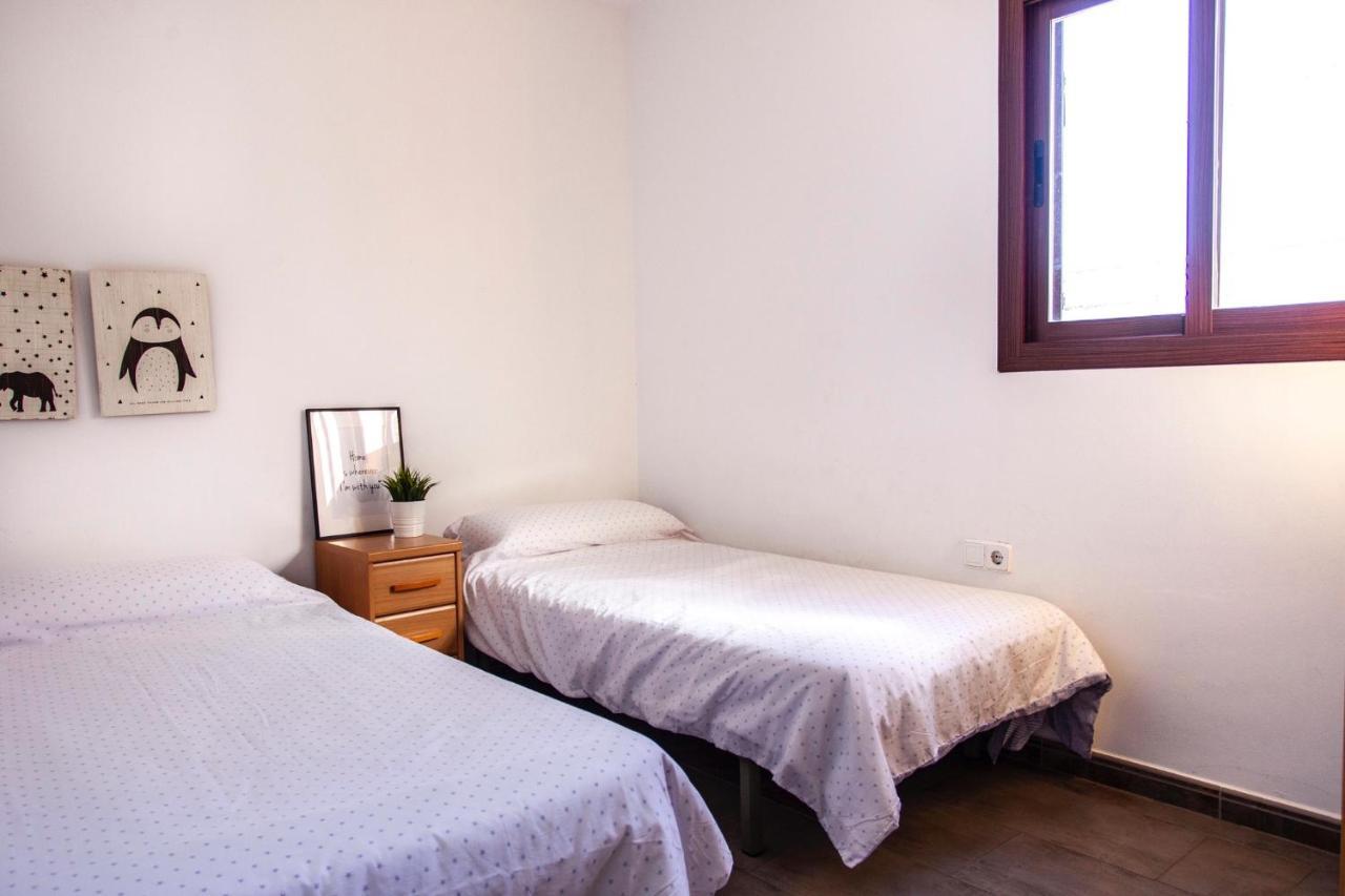 Apartamento A 50 Metros De La Playa, Luminoso Y Acogedor Олива Экстерьер фото